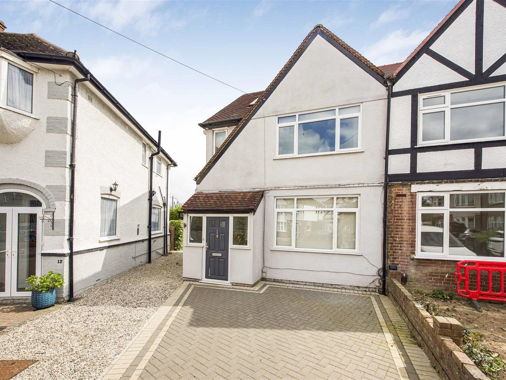 5 bed semidetached house for sale in Church Stretton Road, Hounslow