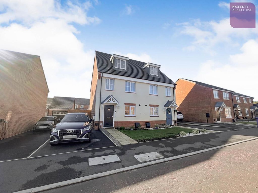 3 bed semidetached house for sale in Tower View Close, Burscough