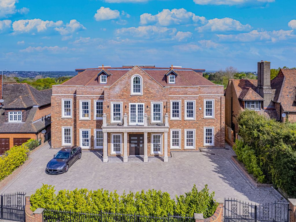 8 bed detached house for sale in Manor Road, Chigwell IG7 Zoopla