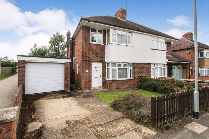 4 bed semidetached house for sale in Hill Rise, Kempston MK42 Zoopla