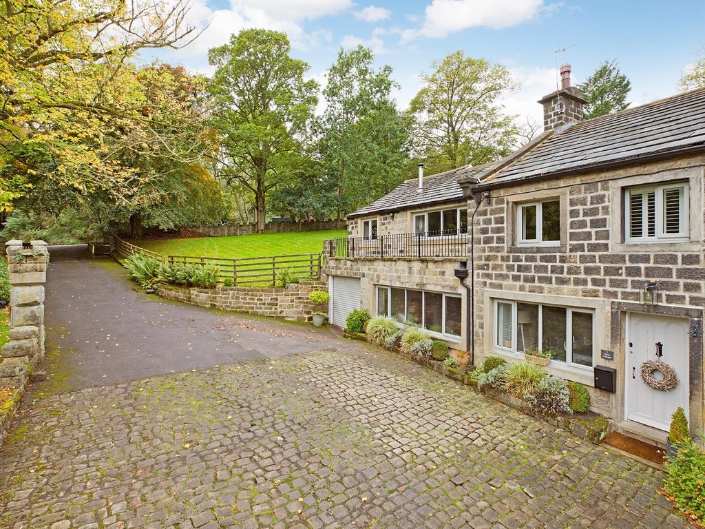 3 bed cottage for sale in Moor Cottages, Moor Road, Burley Woodhead