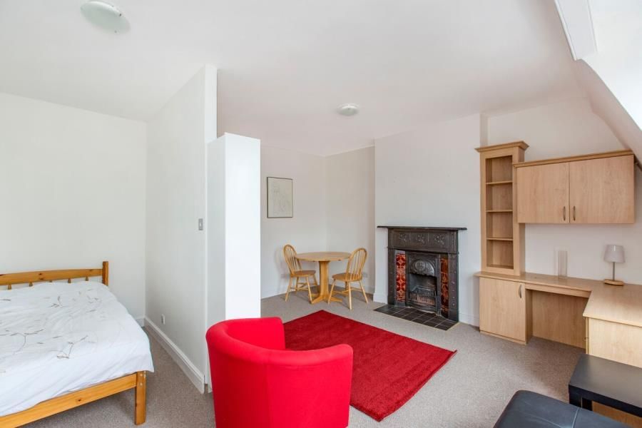 Studio to rent in St. Margarets Road, St Margarets, Twickenham TW1 Zoopla