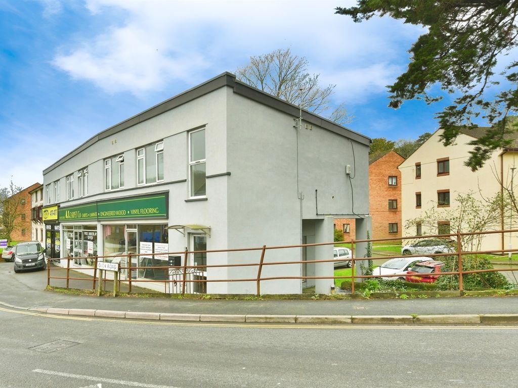 2 bed flat for sale in Plymouth Road, Plympton, Plymouth PL7, £125,000