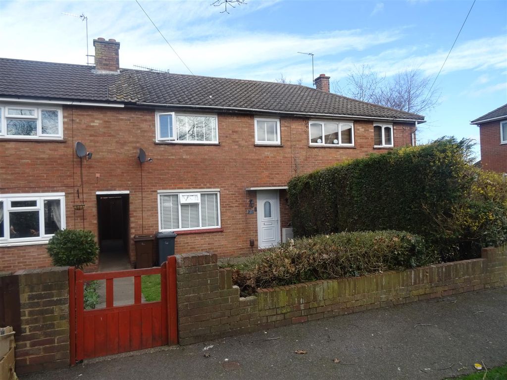 3 bed terraced house to rent in Staples Close, Bulkington, Bedworth