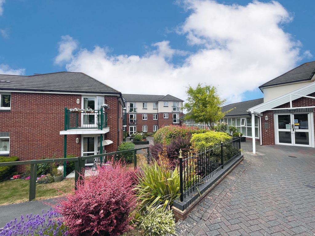 1 bed property for sale in Fielders Court, West End, Southampton SO30