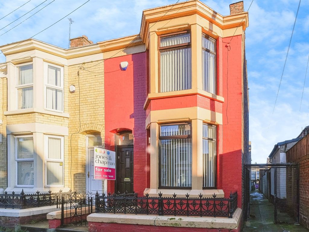 3 bed end terrace house for sale in Adelaide Road, Kensington