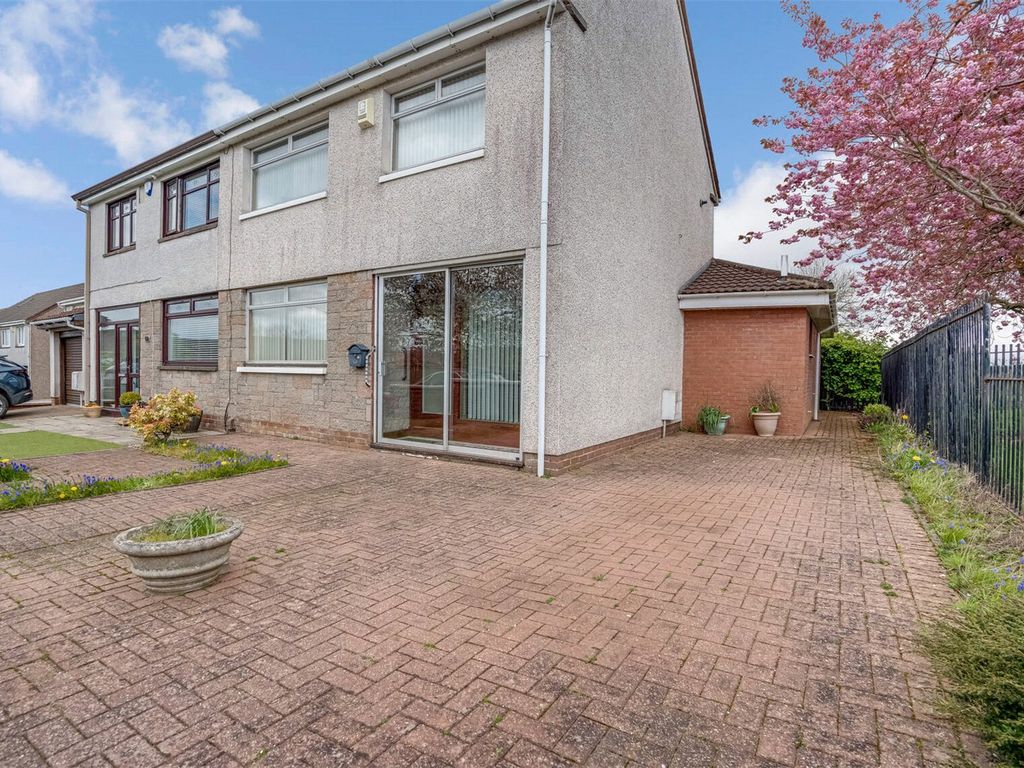 4 bed semidetached house for sale in Edgemont Park, Hamilton, South