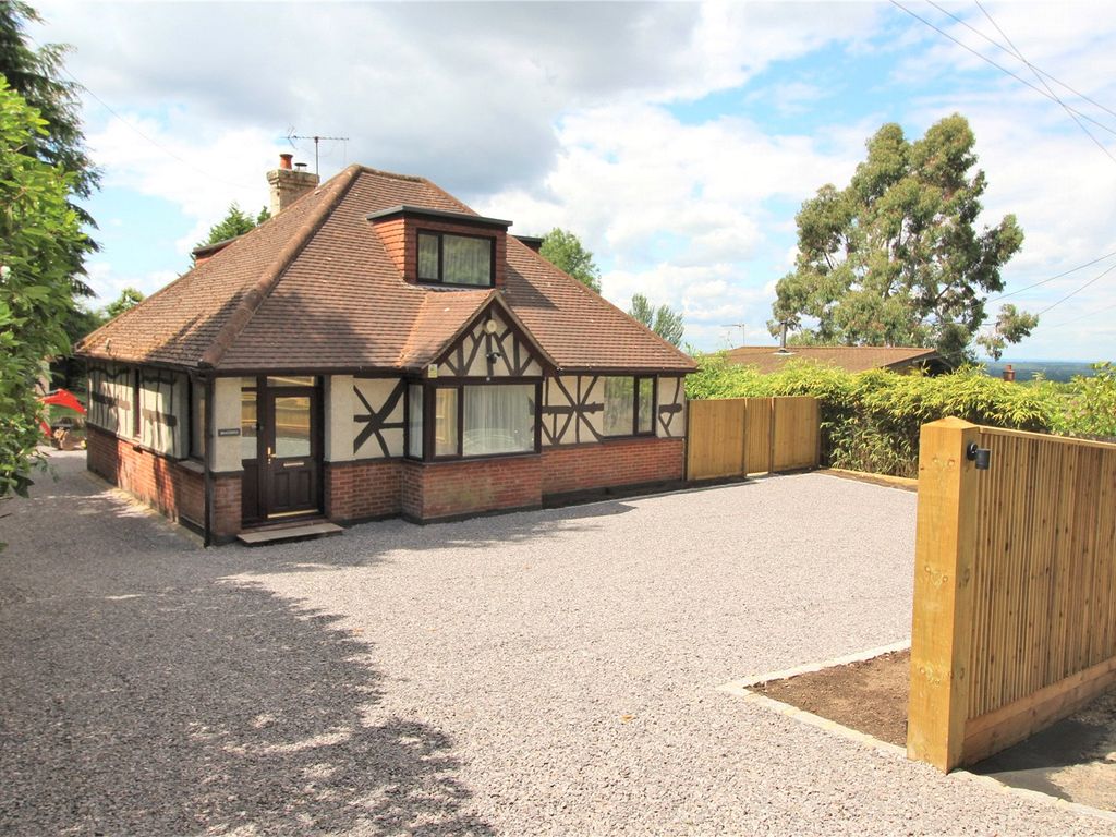 4 bed bungalow for sale in Beacon Hill Road, Ewshot, Farnham, Hampshire