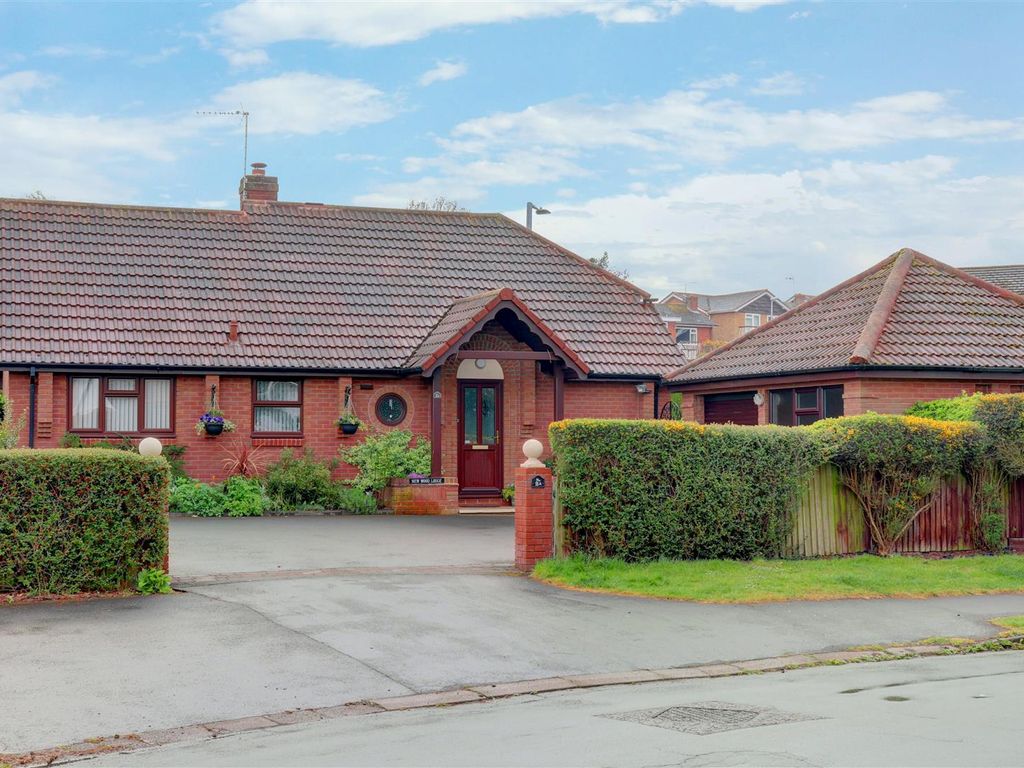 2 bed detached bungalow for sale in Hyperion Road, Stourton