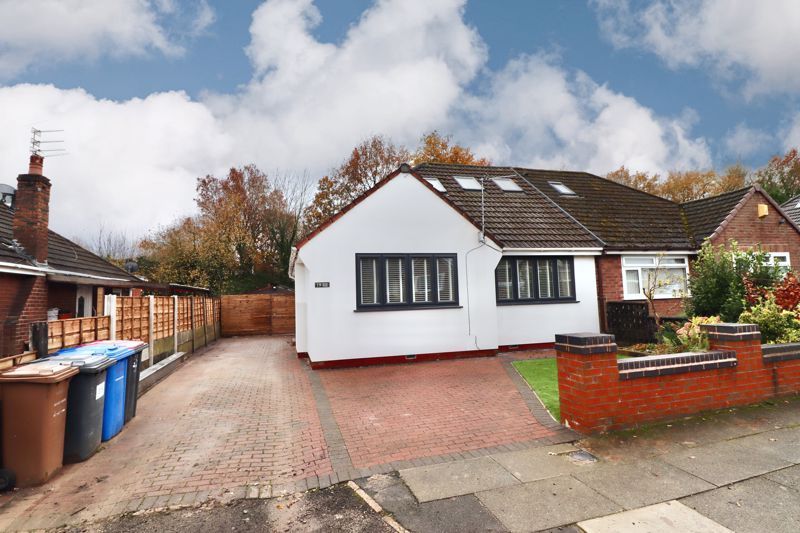 3 bed bungalow for sale in Hyde Road, Walkden, Manchester M28, £350,000