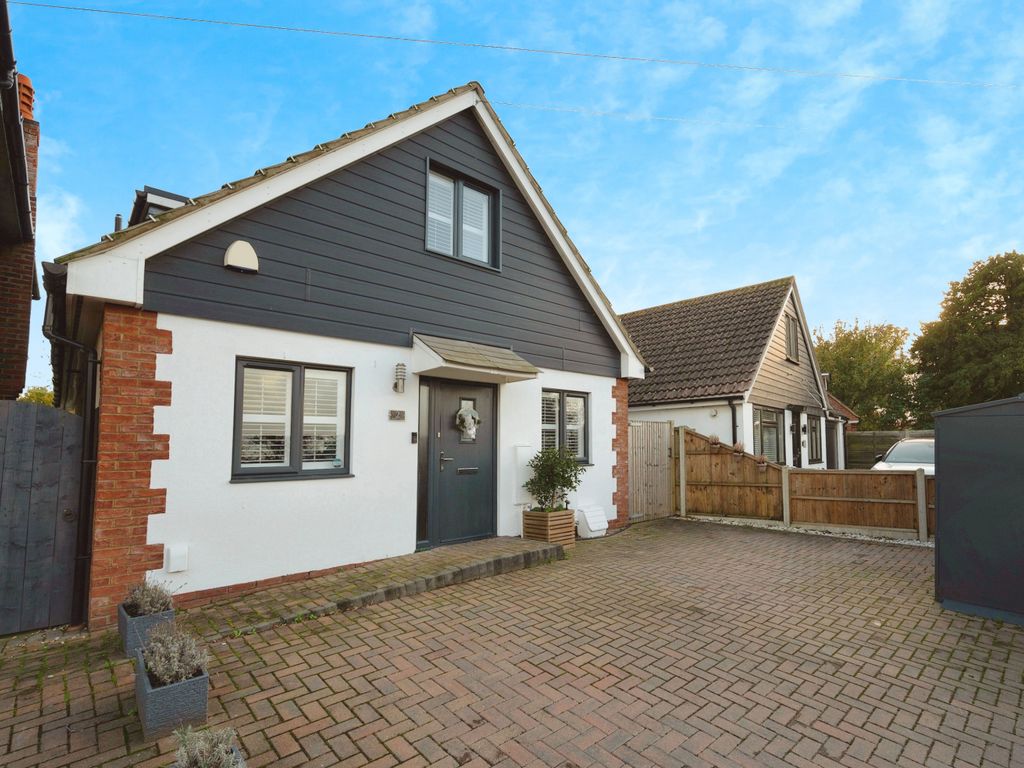 3 bed detached house for sale in Myrtle Villa, Manor Road, Hayling