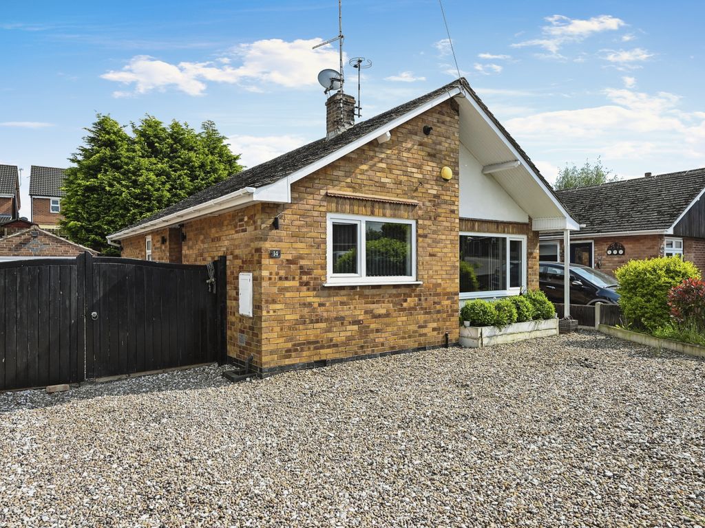 2 bed bungalow for sale in Julie Avenue, Heanor, Derbyshire DE75, £