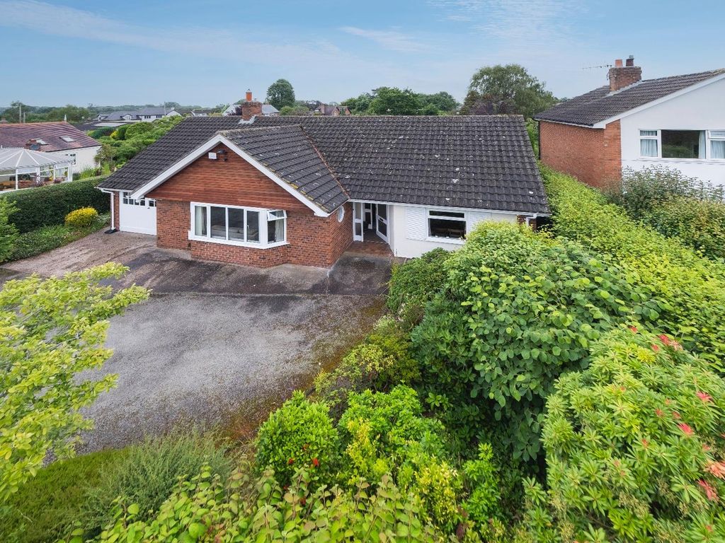 3 bed detached bungalow for sale in Back Lane, Spurstow, Tarporley CW6