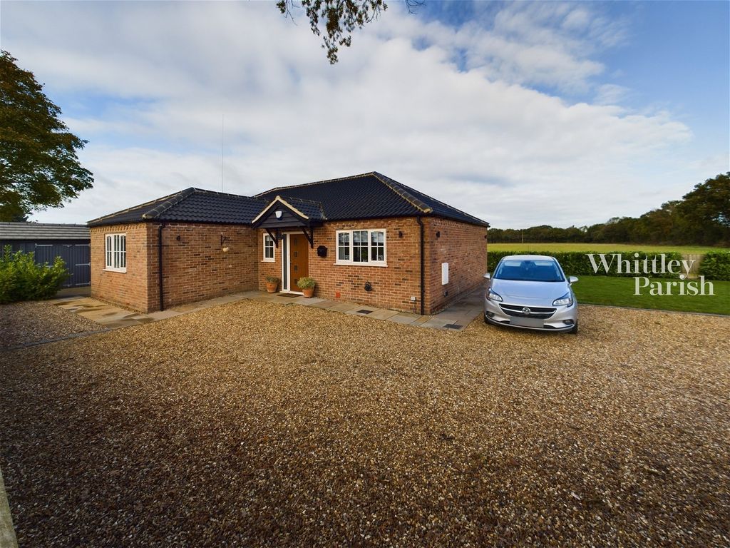 3 bed bungalow for sale in Watton Road, Little Ellingham, Attleborough