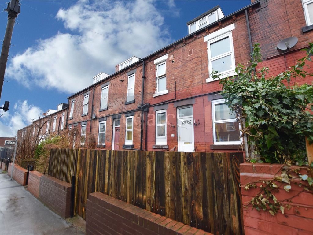 2 bed terraced house to rent in Brownhill Crescent, Leeds, West