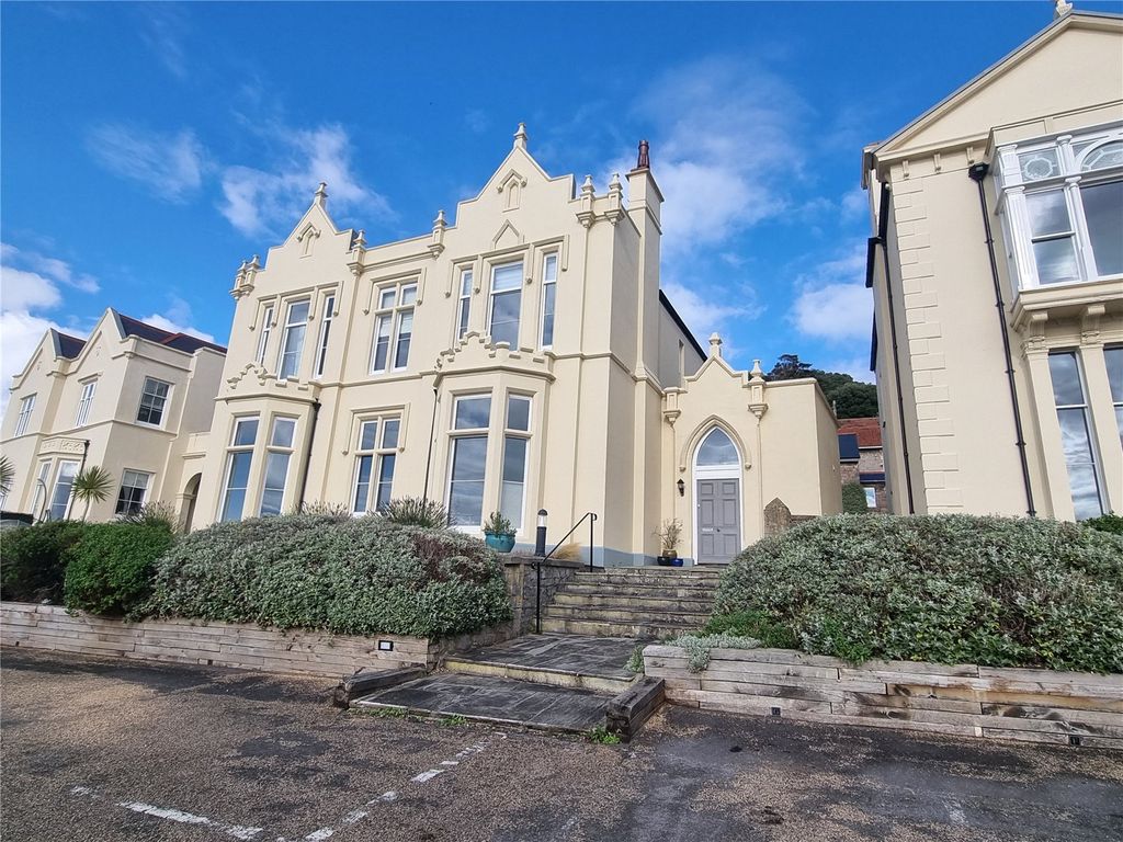 2 bed flat for sale in Upper Kewstoke Road, WestonSuperMare, Somerset