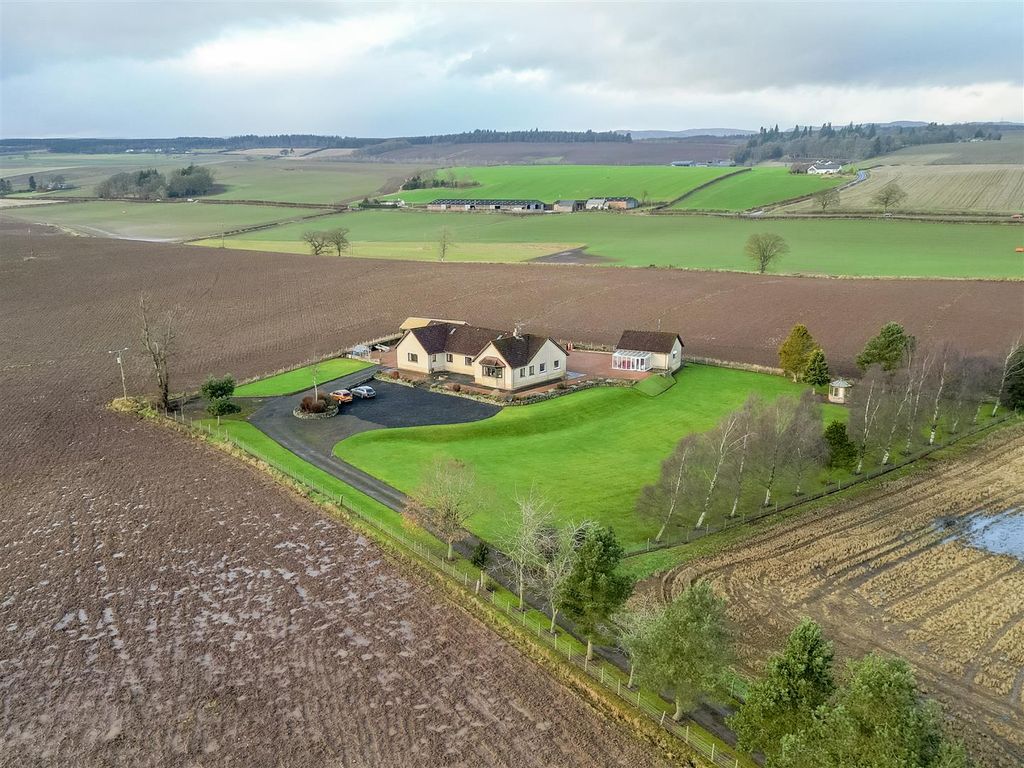 6 bed detached bungalow for sale in Silverwell, Balgowan, By Methven