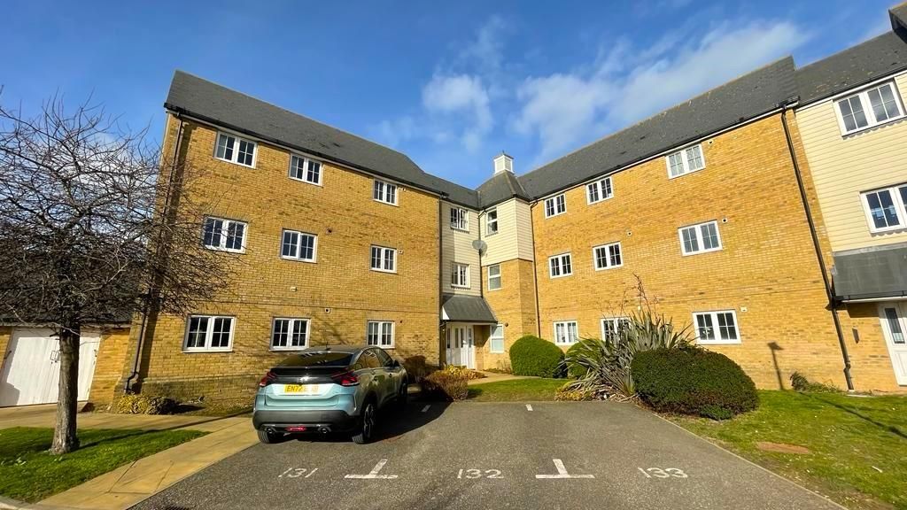 2 bed flat to rent in Weyland Drive, Stanway, Colchester CO3, £875 pcm Zoopla