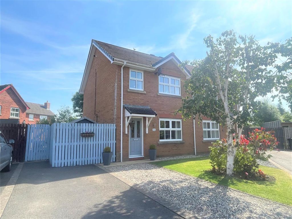 3 bed semidetached house for sale in The Paddocks, Thursby, Carlisle