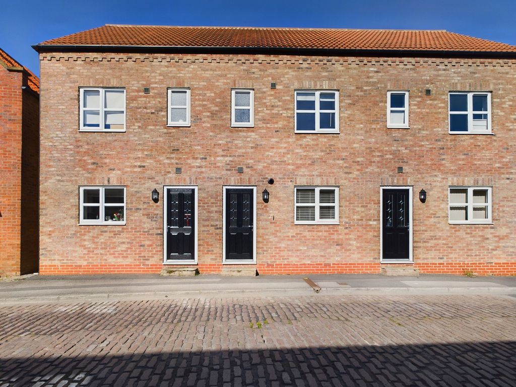 3 bed terraced house for sale in Millgate Court, Selby YO8 Zoopla