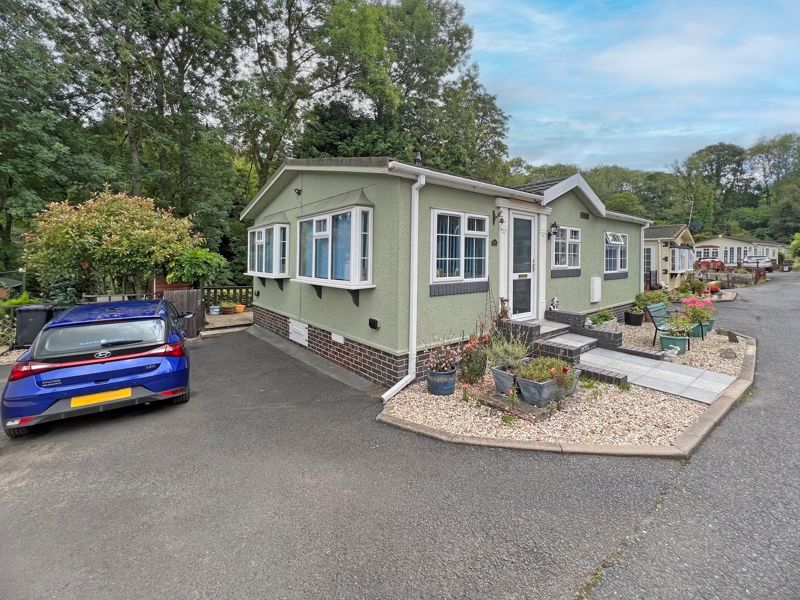 2 bed mobile/park home for sale in Hampton Loade Park Homes, Hampton