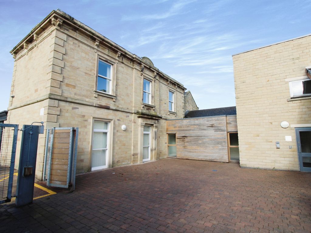 2 bed flat for sale in Primrose Drive, Ecclesfield, Sheffield S35, £