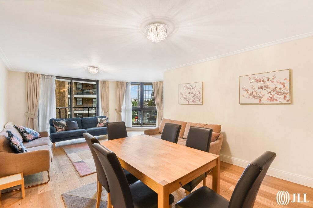 2 bed flat to rent in Blythe Road, London W14 Zoopla