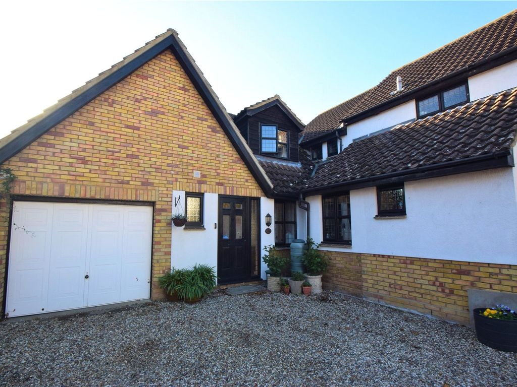 1 bed semidetached house to rent in Tiberius Gardens, Witham CM8 Zoopla