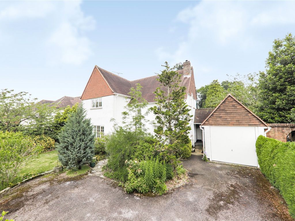 4 bed detached house to rent in Parkway, Camberley, Surrey GU15 Zoopla