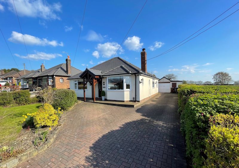 3 bed detached bungalow for sale in Park Lane, Knypersley, Biddulph ST8