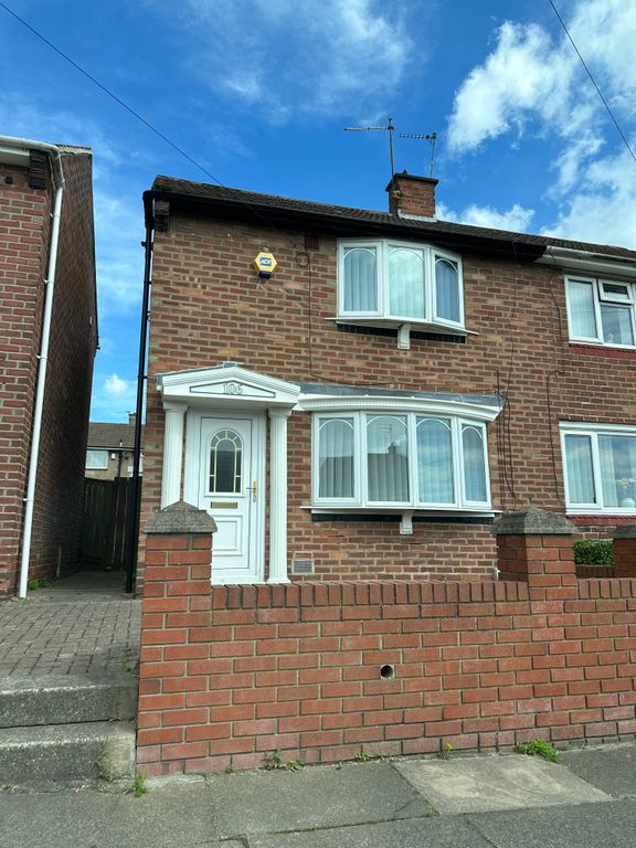 2 bed semidetached house to rent in Galashiels Road, Sunderland SR4, £