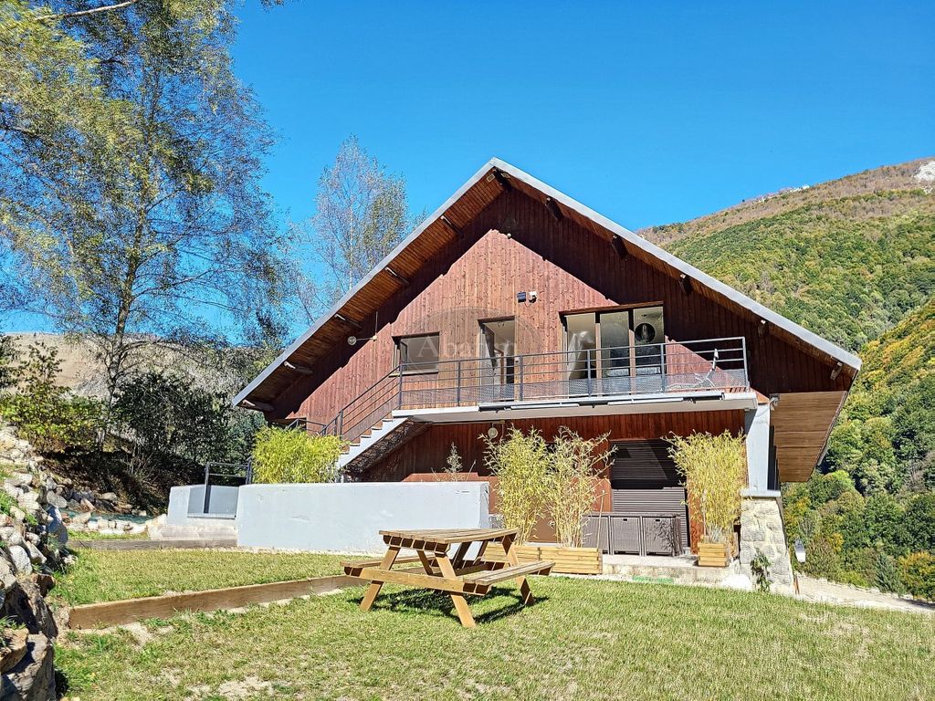 2 bed apartment for sale in SainteMarie De Campan, HautePyrenees