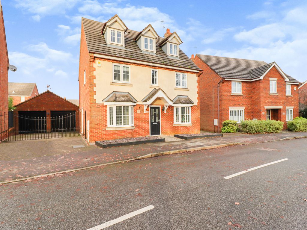 5 bed detached house for sale in Morrison Park Road, West Haddon, Nr