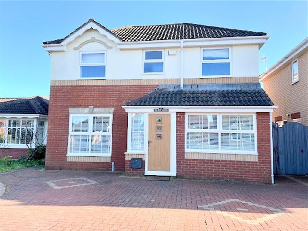 4 bed detached house for sale in Cae Ganol, Nottage, Porthcawl CF36, £