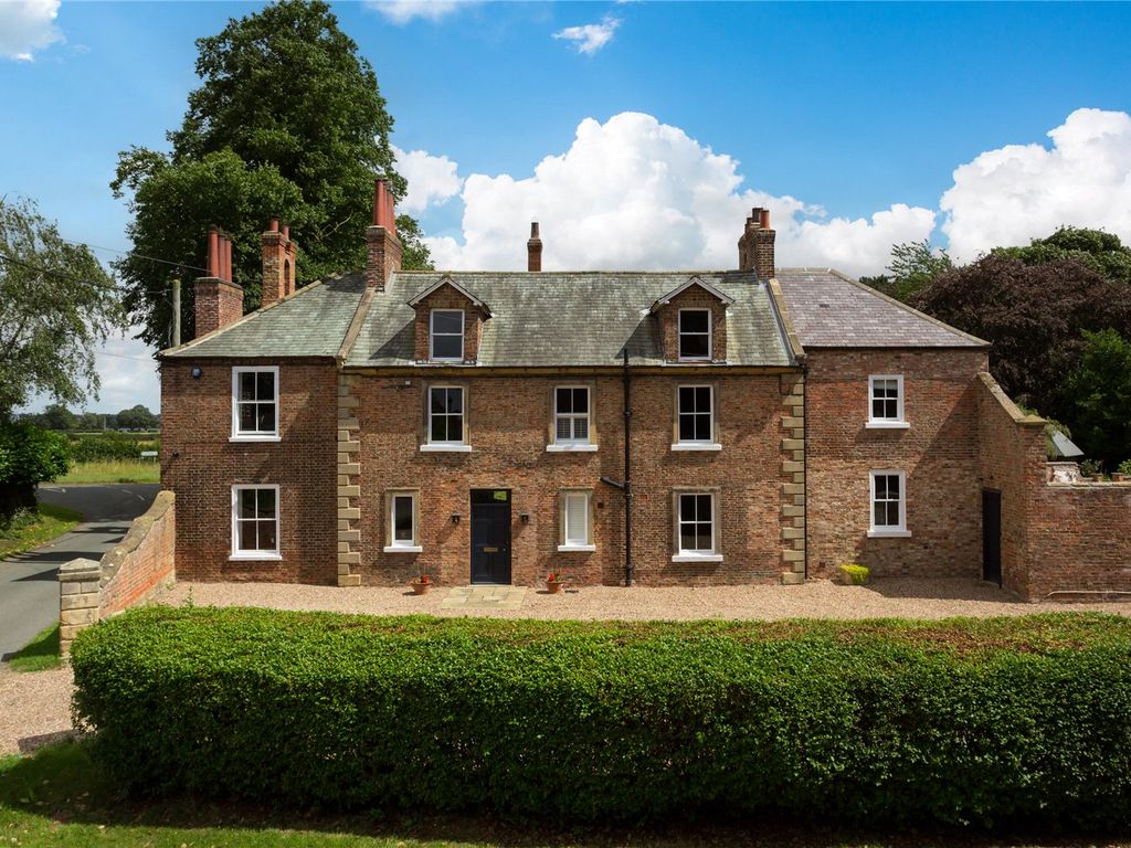 6 bed detached house for sale in Little Fencote, Northallerton, North