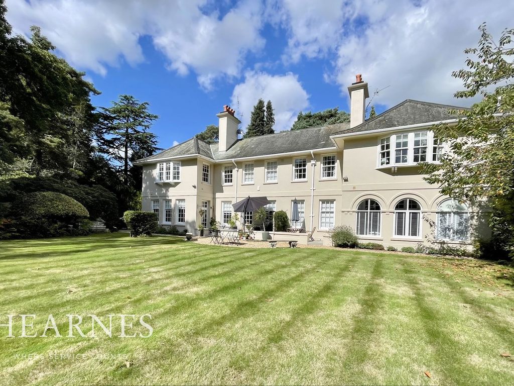 2 bed flat for sale in Little Forest Road, Bournemouth BH4 Zoopla