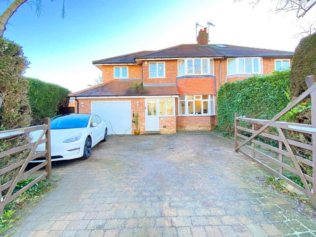 4 bed semidetached house for sale in St. Winifreds Road, Harrogate HG2