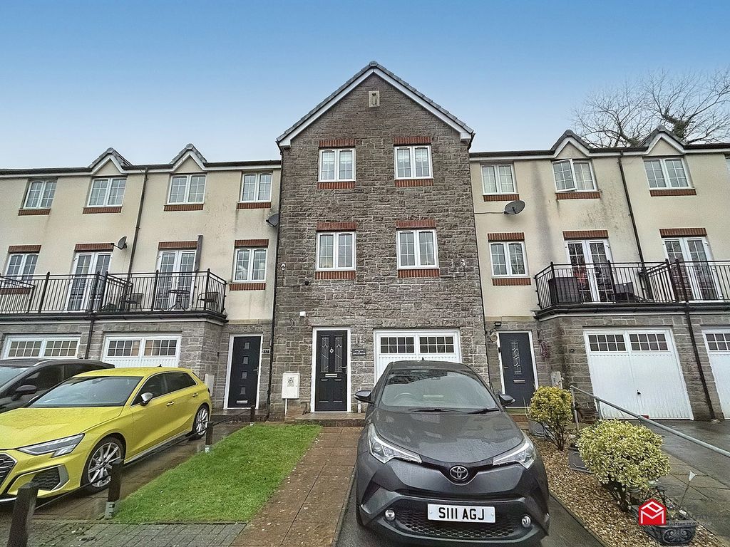3 bed terraced house for sale in 13 Cwrt Tynewydd, Ogmore Vale