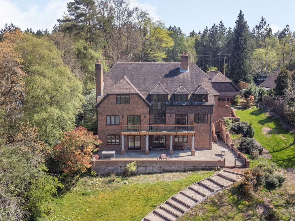 5 bed detached house for sale in Slanting Hill, Hermitage, Thatcham