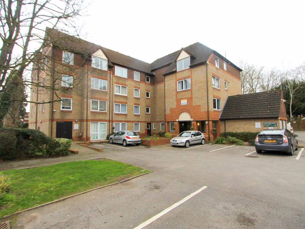 1 bed flat for sale in Forest Dene Court, Cedar Road, South Sutton SM2