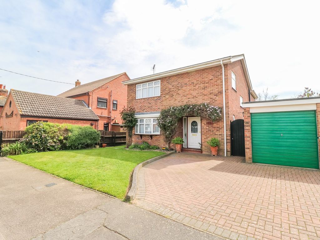 4 bed detached house for sale in Dean Street, Brightlingsea, Colchester