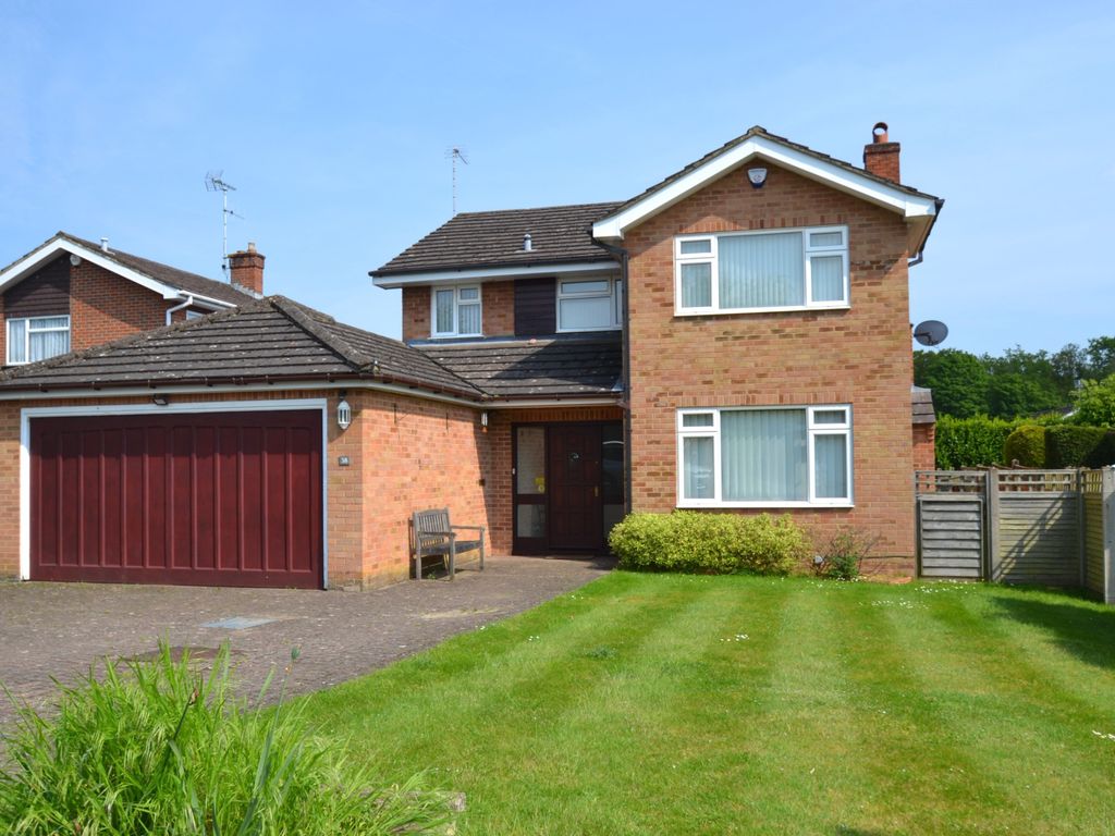 4 bed detached house for sale in Windmill Wood, Amersham HP6, £950,000