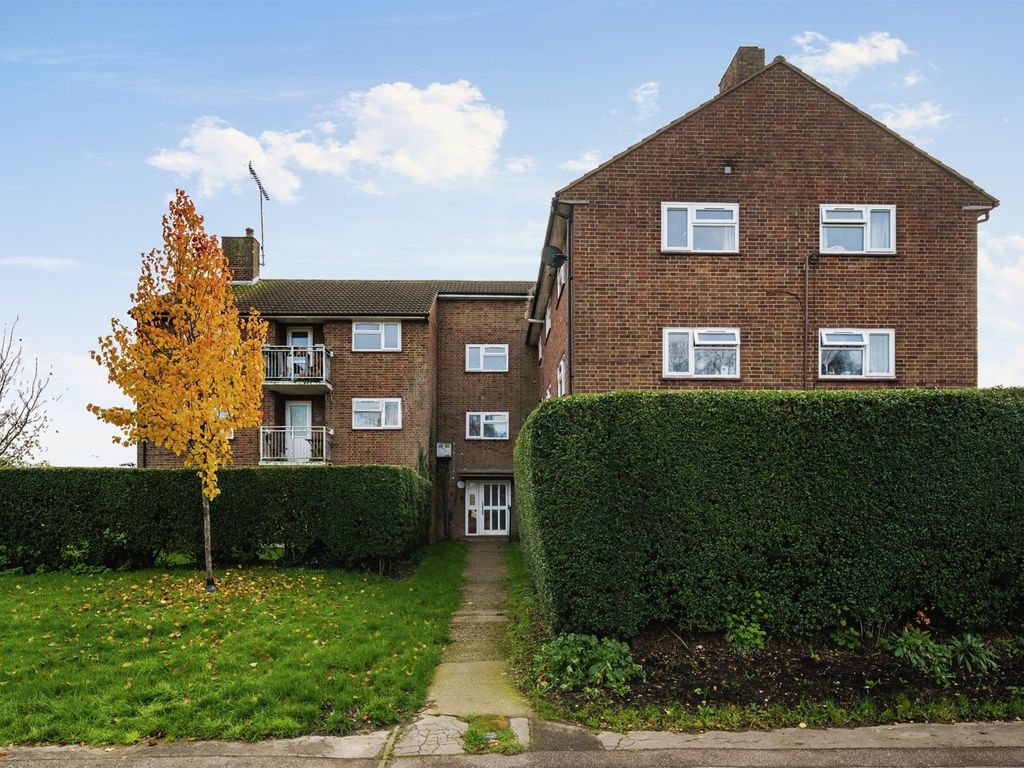 3 bed flat for sale in Longmead, Hatfield AL10 Zoopla