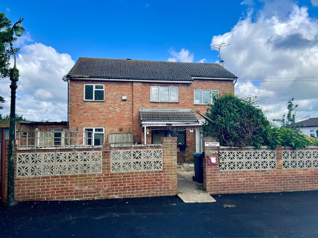 3 bed semidetached house to rent in Lower Higham Road, Gravesend DA12