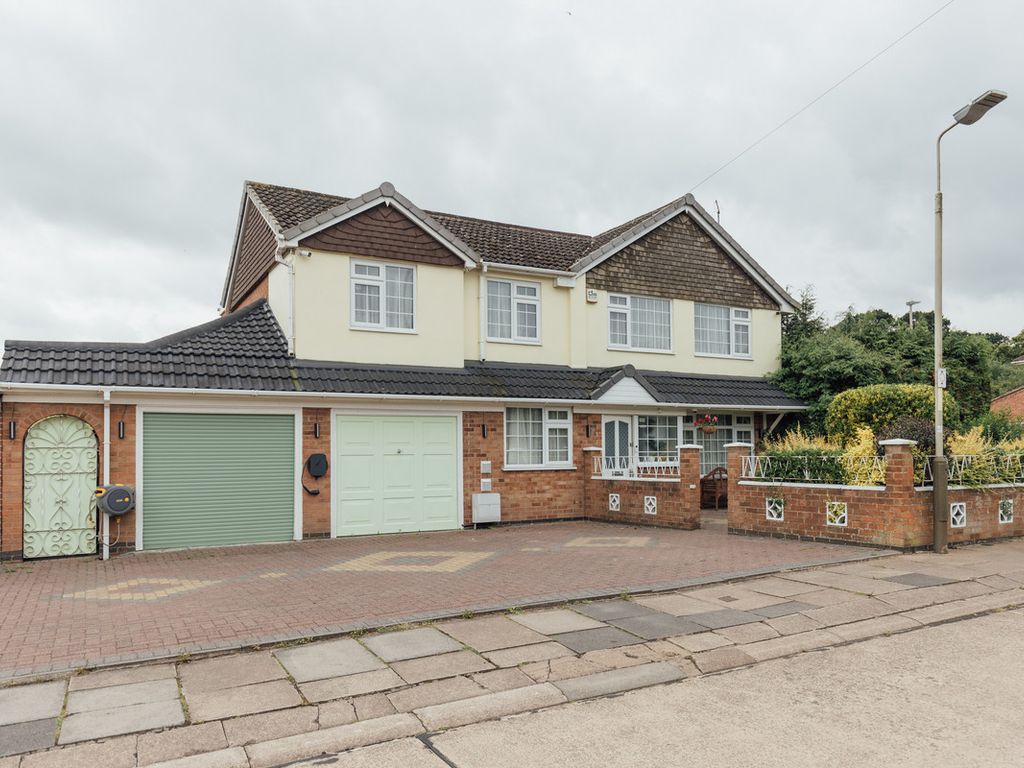 6 bed detached house for sale in Asquith Boulevard, Knighton LE2 Zoopla