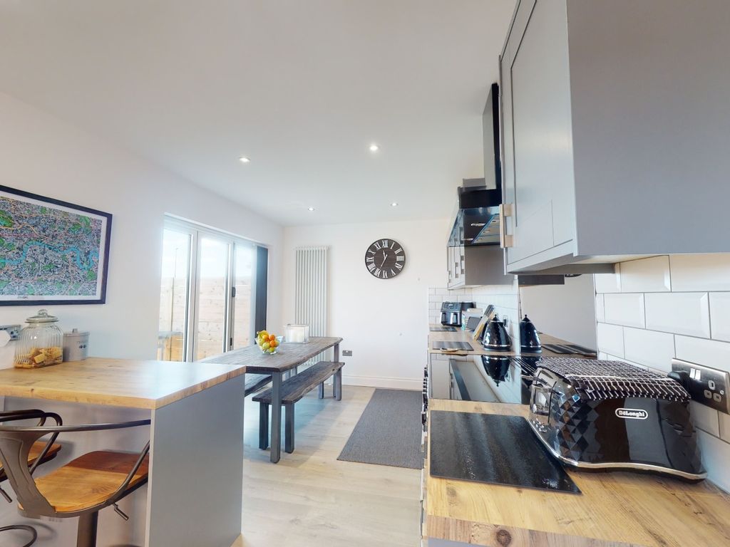 3 bed semidetached house for sale in Bamburgh Grove, South Shields