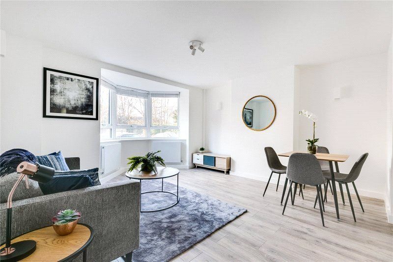 3 bed flat to rent in Kew Bridge Court, Strand On The Green W4, £2,450 pcm Zoopla