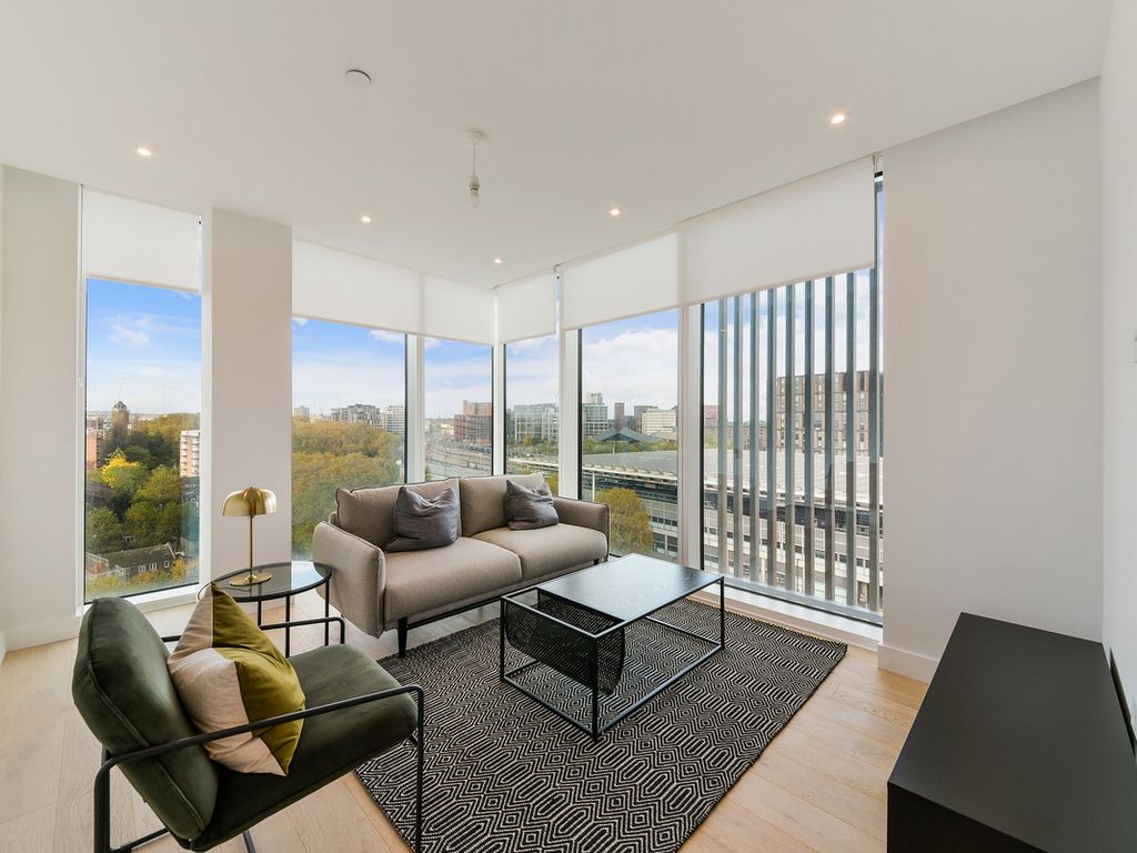 2 bed flat to rent in Grand Central Apartment, London NW1, £3,500 pcm