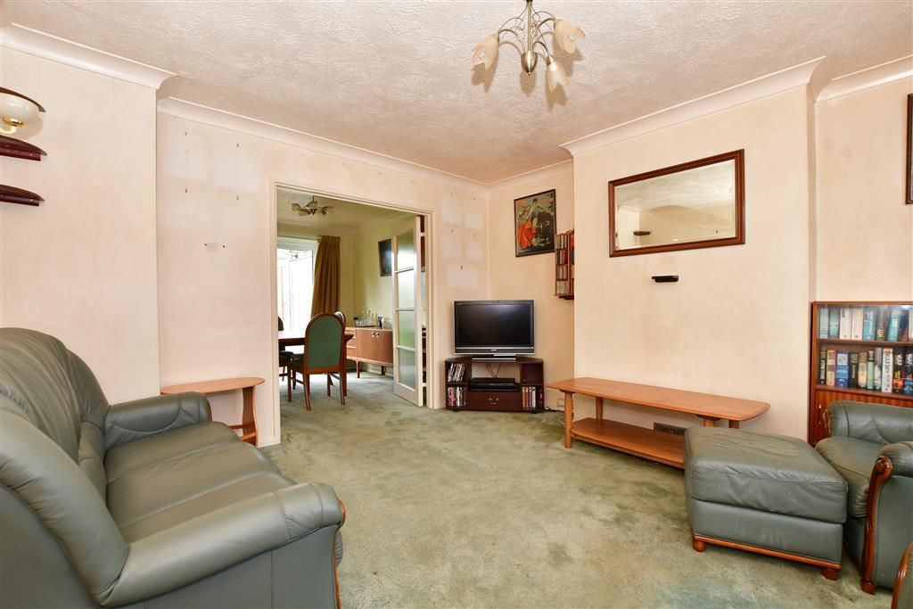 3 bed semidetached house for sale in Maryland Drive, Maidstone, Kent