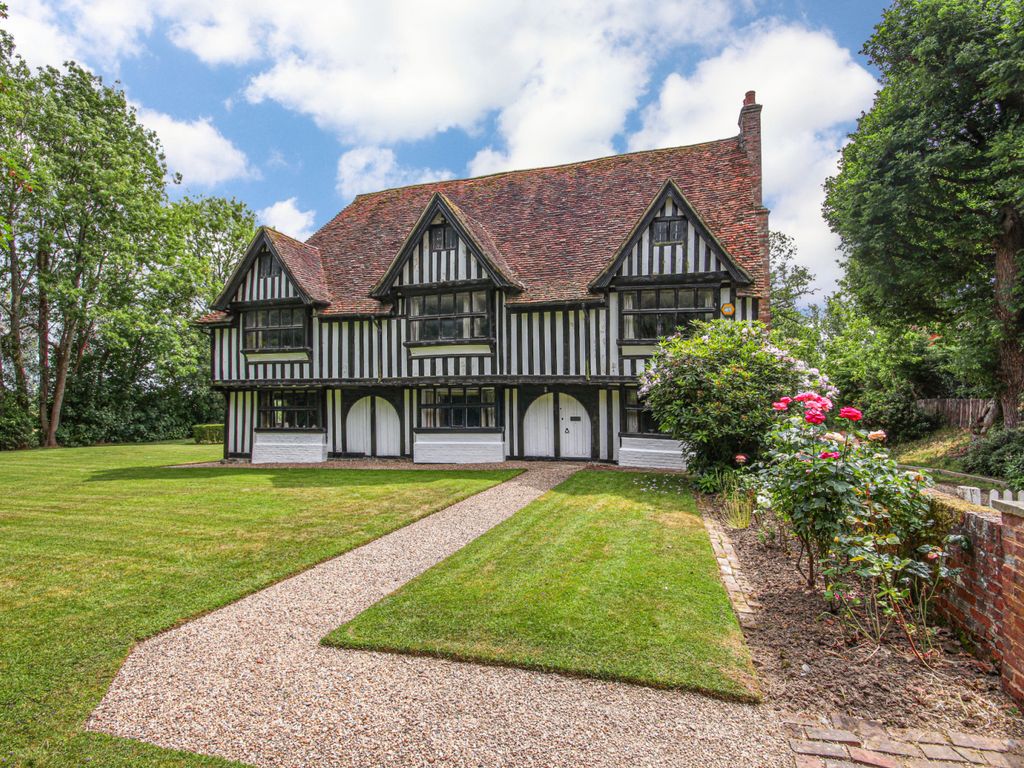4 bed detached house for sale in Rye Road, Hawkhurst, Cranbrook, Kent